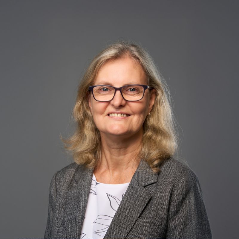 Lynne Barber